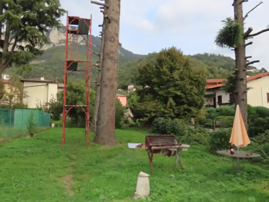 Immagine 5 di Casa indipendente in vendita  in  Via Castello a Calolziocorte