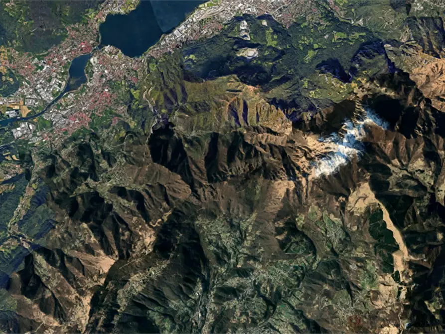 Immagine 25 di Casa indipendente in vendita  in  Via Castello a Calolziocorte