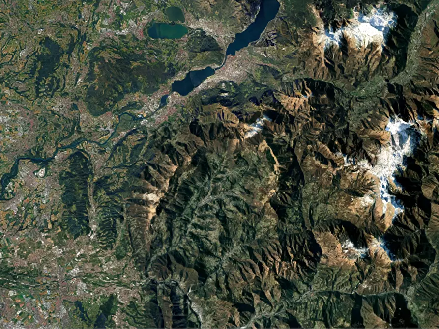 Immagine 26 di Casa indipendente in vendita  in  Via Castello a Calolziocorte