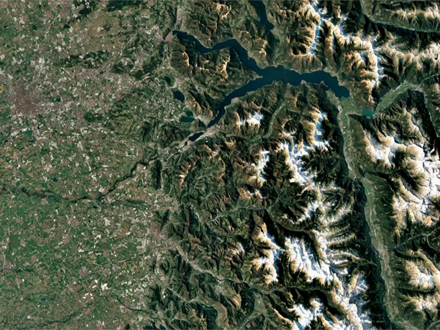 Immagine 27 di Casa indipendente in vendita  in  Via Castello a Calolziocorte