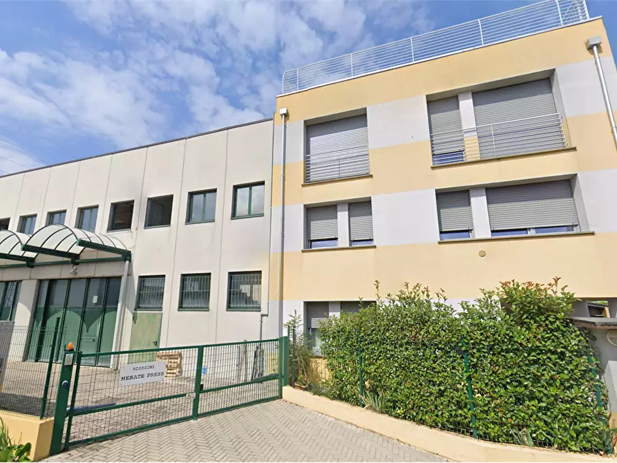 Immagine 10 di Appartamento in vendita  in Via Bergamo a Merate