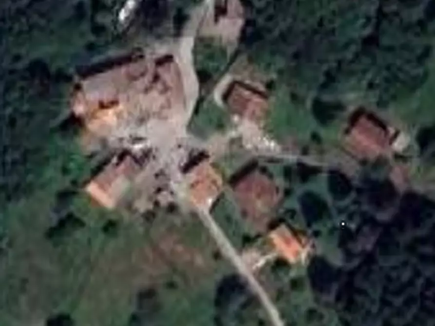 Immagine 16 di Appartamento in vendita  in Via  Bolognese a Pistoia