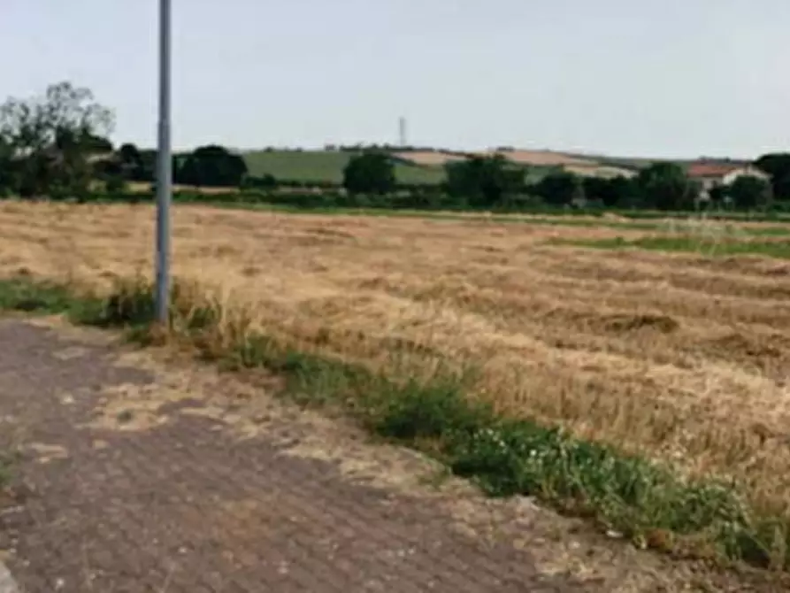 Immagine 9 di Terreno edificabile in vendita  in Via della Tombaccia a Fano