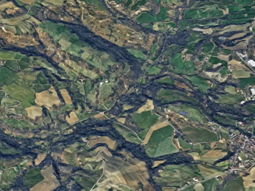 Immagine 3 di Magazzino in vendita  in Via Ca Rio a Tavoleto