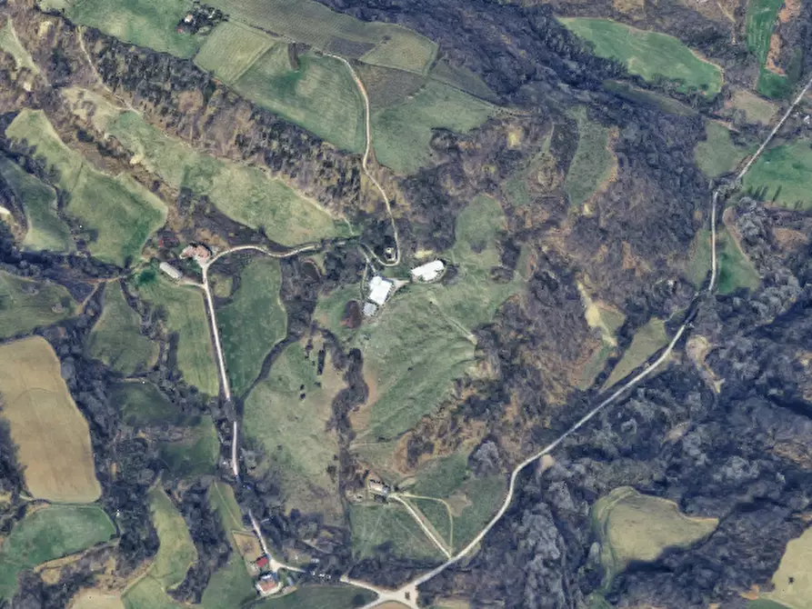 Immagine 4 di Magazzino in vendita  in Via Ca Rio a Tavoleto