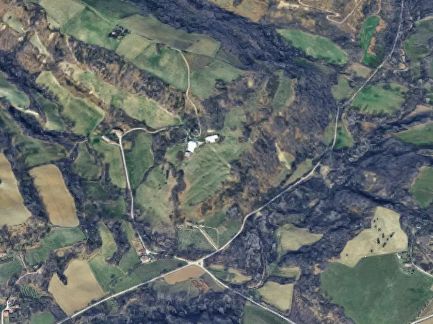 Immagine 5 di Magazzino in vendita  in Via Ca Rio a Tavoleto