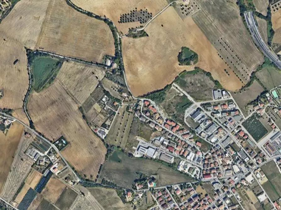 Immagine 10 di Garage in vendita  in Via Medi a Porto San Giorgio