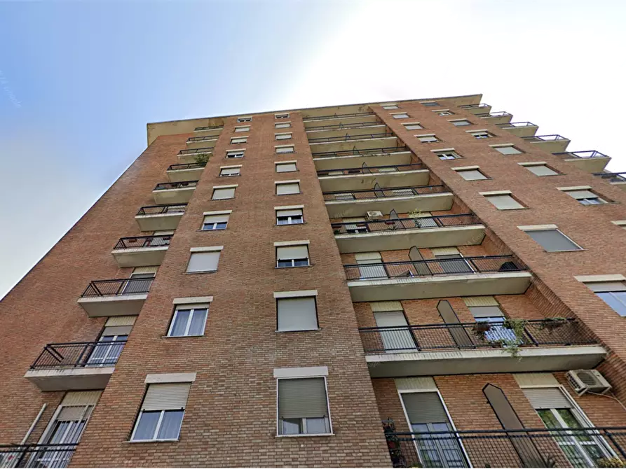 Immagine 8 di Appartamento in vendita  in Viale Tivoli a Alessandria