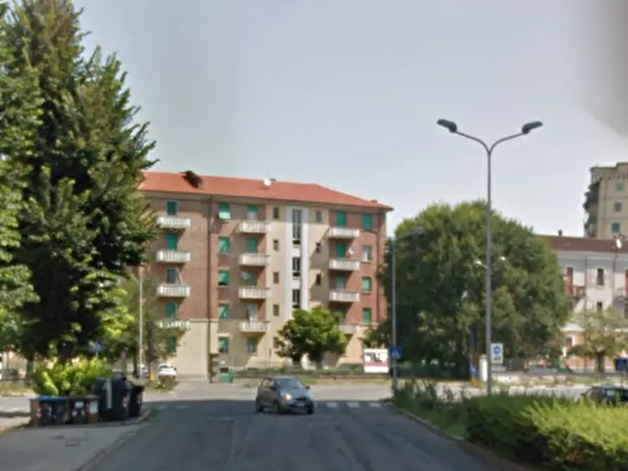 Immagine 16 di Appartamento in vendita  in Viale Tivoli a Alessandria