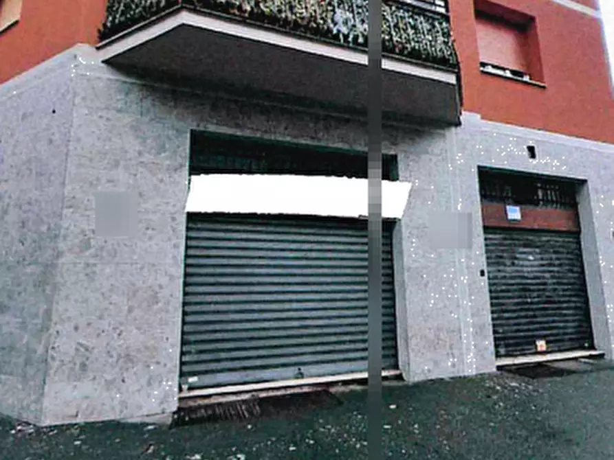 Immagine 2 di Negozio in vendita  in Via Monza a Pioltello