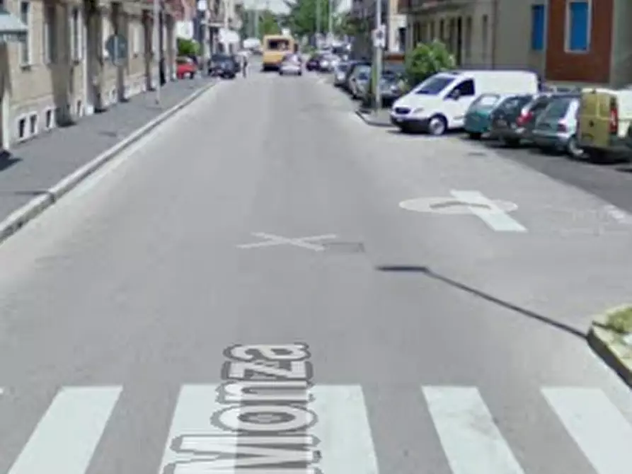 Immagine 13 di Negozio in vendita  in Via Monza a Pioltello
