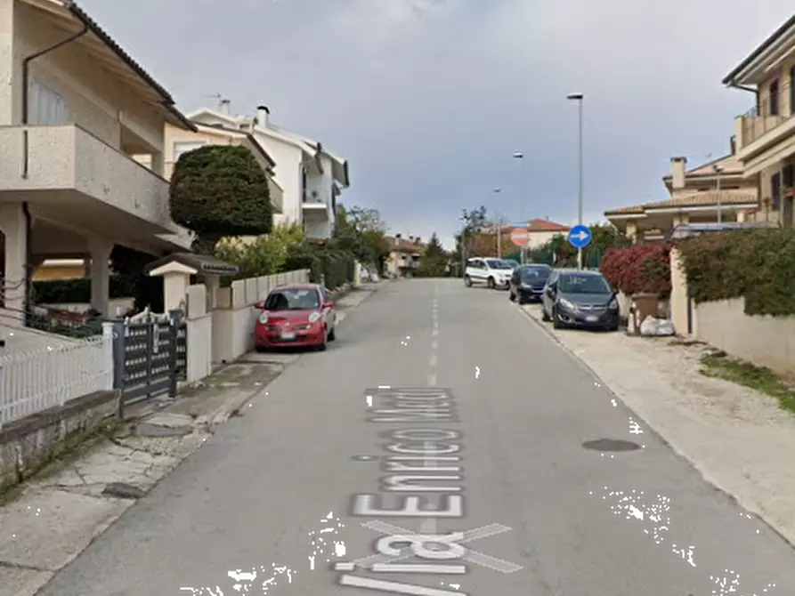 Immagine 13 di Appartamento in vendita  in Via Medi a Porto San Giorgio