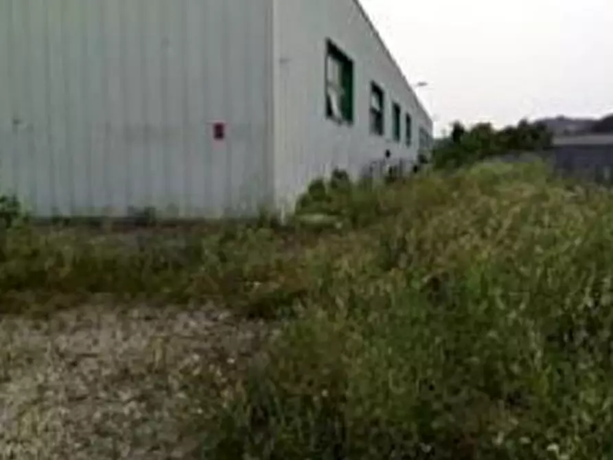Immagine 1 di Capannone industriale in vendita  in Via Manzano a Premariacco