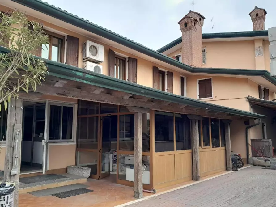 Immagine 8 di Ufficio in vendita  in  Via Triestina a Venezia