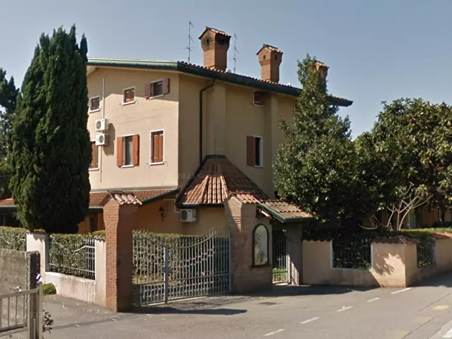 Immagine 5 di Villetta a schiera in vendita  in Via Triestina a Venezia