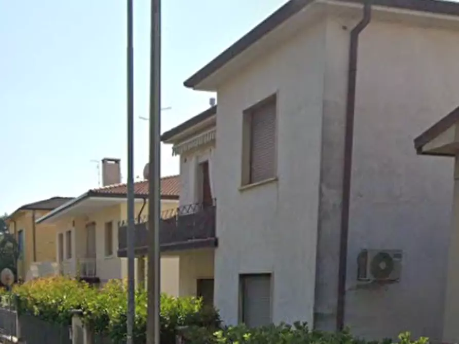 Immagine 4 di Casa indipendente in vendita  in Via Ricamificio a San Giovanni Lupatoto