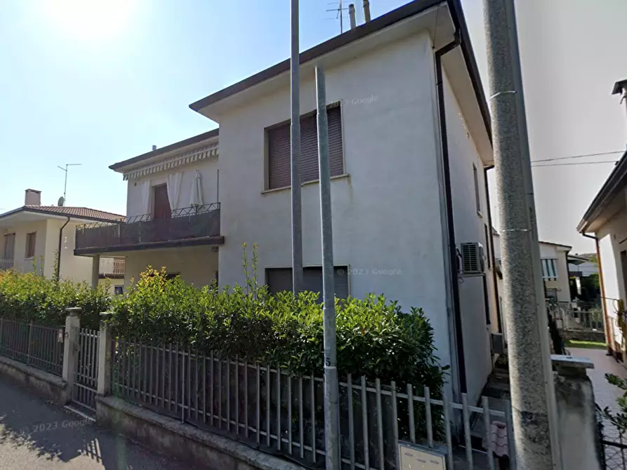 Immagine 10 di Casa indipendente in vendita  in Via Ricamificio a San Giovanni Lupatoto