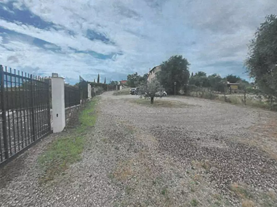 Immagine 4 di Posto auto in vendita  in Via Mortelle  a Carmignano