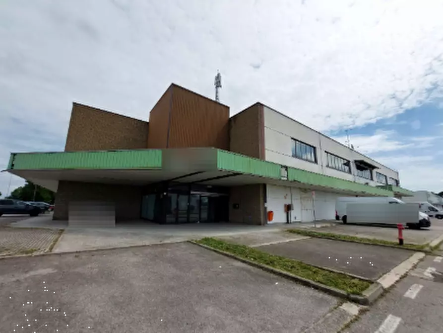 Immagine 1 di Ufficio in vendita  in Via della Ferrovia Vecchia  a Cervignano Del Friuli