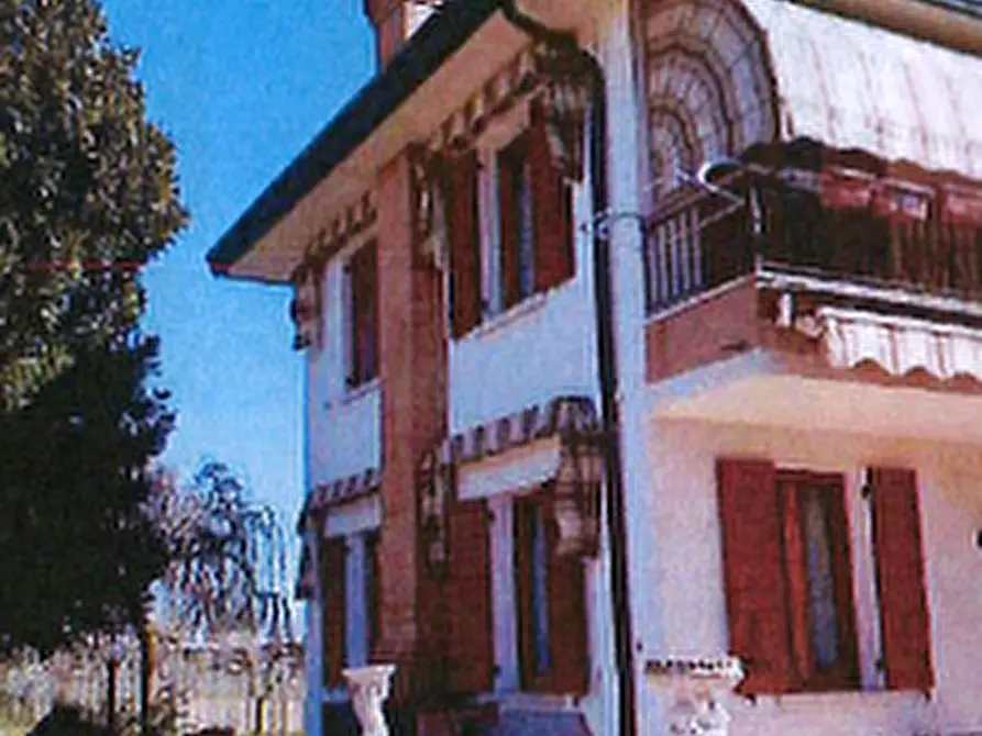 Immagine 6 di Appartamento in vendita  in Via Uve Bianche a Mira