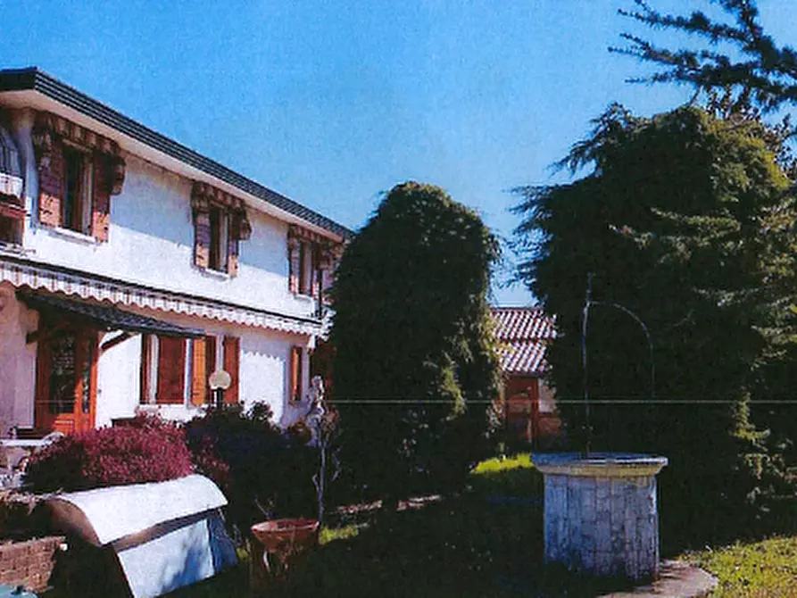 Immagine 10 di Appartamento in vendita  in Via Uve Bianche a Mira