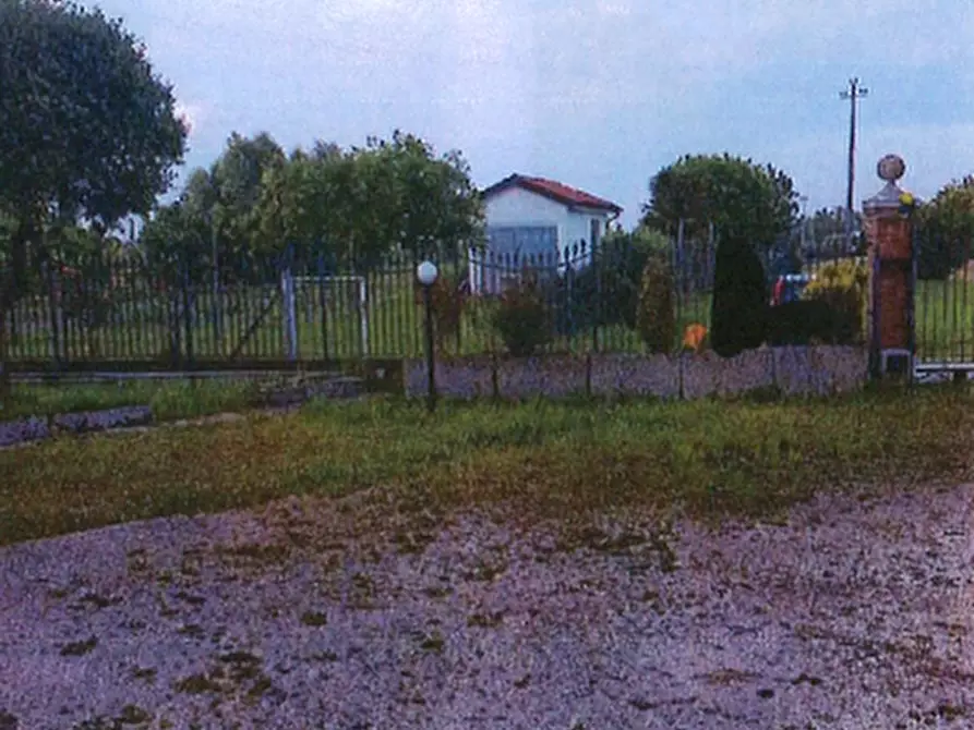 Immagine 11 di Appartamento in vendita  in Via Uve Bianche a Mira