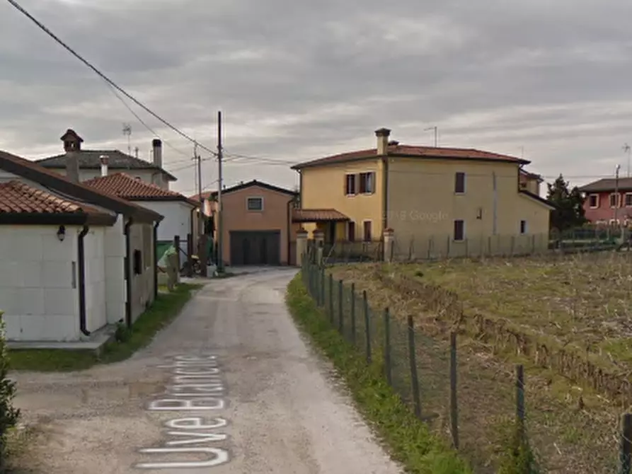 Immagine 23 di Appartamento in vendita  in Via Uve Bianche a Mira