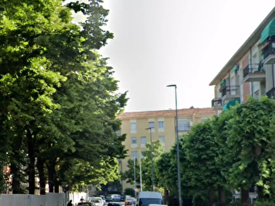 Immagine 4 di Garage in vendita  in Via Udine a Verona