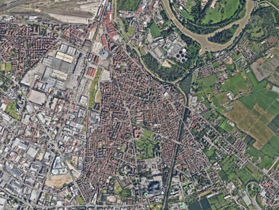 Immagine 4 di Garage in vendita  in Via Udine a Verona