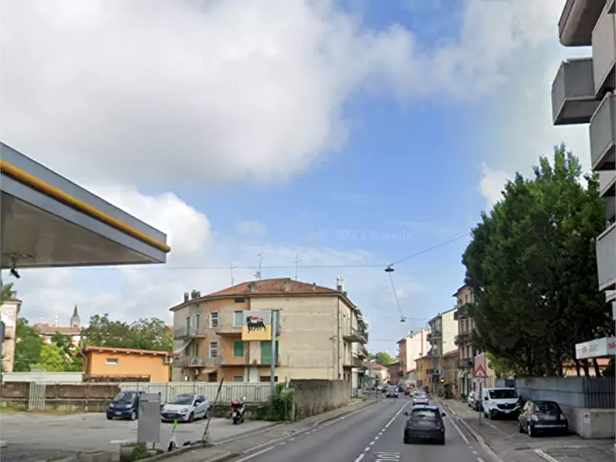 Immagine 2 di Garage in vendita  in Via Udine a Verona