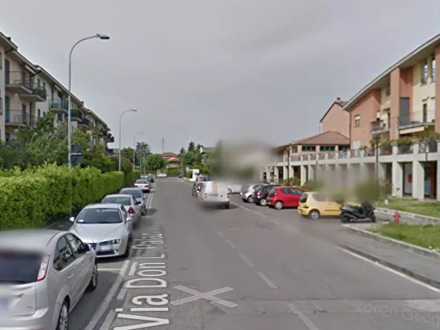 Immagine 11 di Negozio in vendita  in Via Don Luigi Palazzolo a Lallio