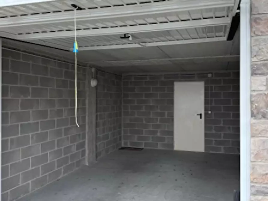 Immagine 6 di Stabile in vendita  in Via Costa a Camerata Cornello