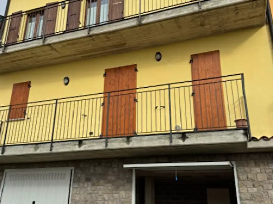 Immagine 10 di Stabile in vendita  in Via Costa a Camerata Cornello