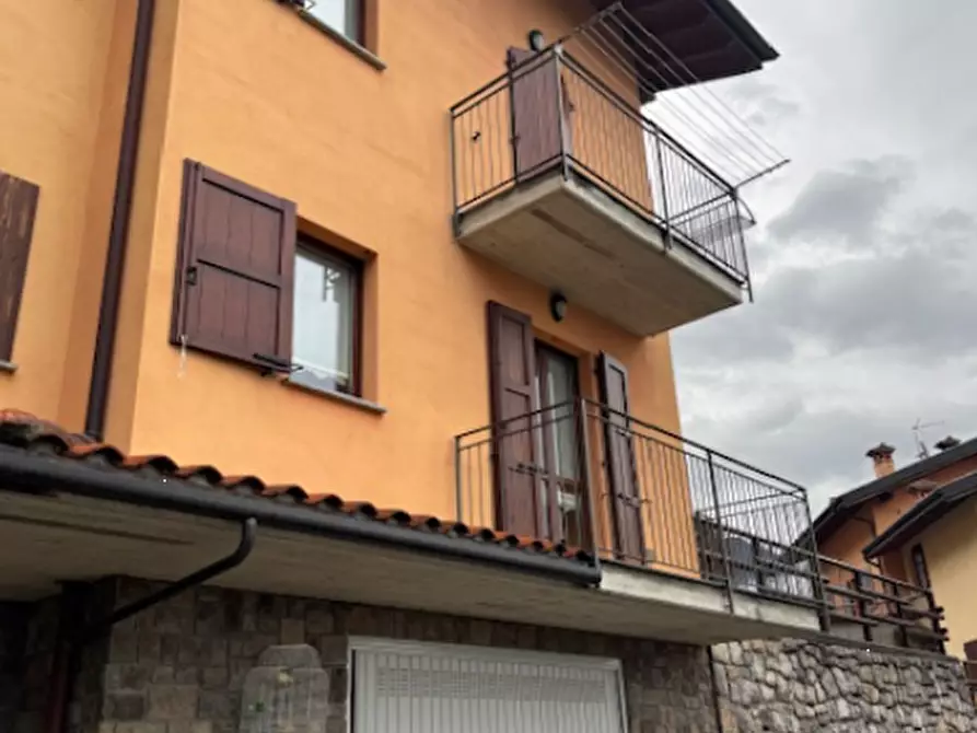 Immagine 12 di Stabile in vendita  in Via Costa a Camerata Cornello