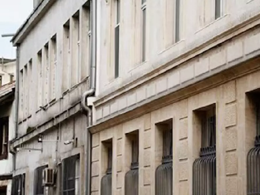 Immagine 18 di Stabile in vendita  in Via Costa a Camerata Cornello