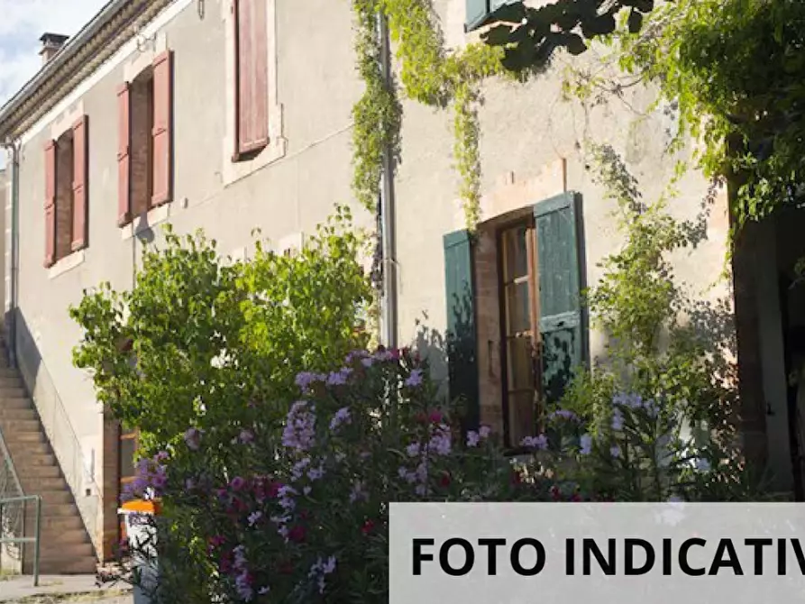 Immagine 25 di Stabile in vendita  in Via Costa a Camerata Cornello