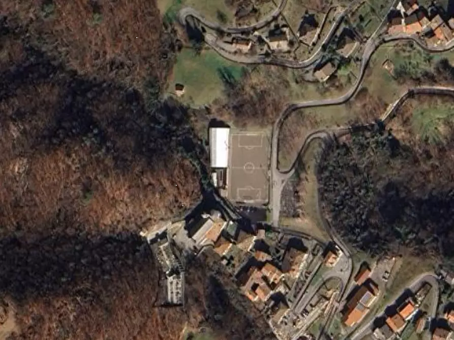 Immagine 39 di Stabile in vendita  in Via Costa a Camerata Cornello