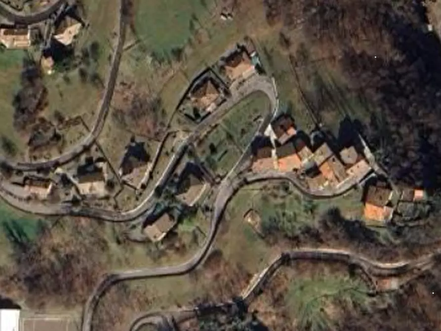 Immagine 40 di Stabile in vendita  in Via Costa a Camerata Cornello