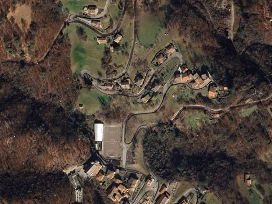 Immagine 42 di Stabile in vendita  in Via Costa a Camerata Cornello