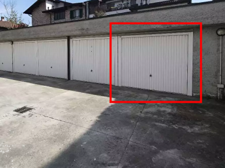 Immagine 4 di Garage in vendita  in Via Chinnici  a San Zenone Al Lambro