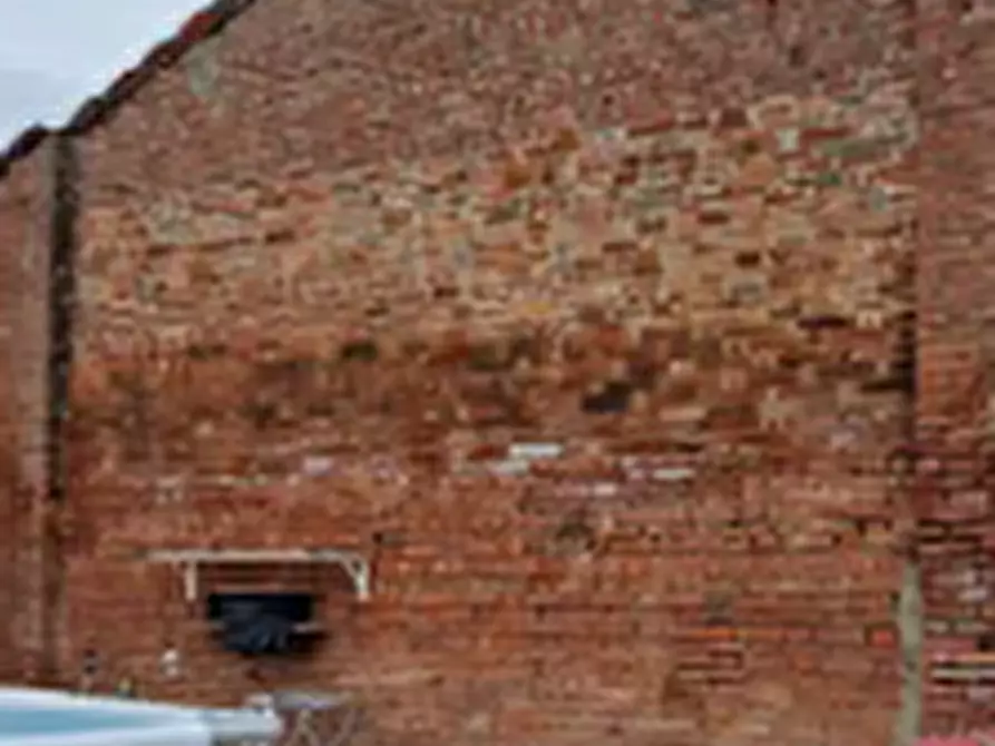 Immagine 5 di Magazzino in vendita  in Via Primo Maggio a Caorso