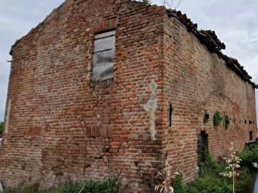 Immagine 8 di Magazzino in vendita  in Via Primo Maggio a Caorso