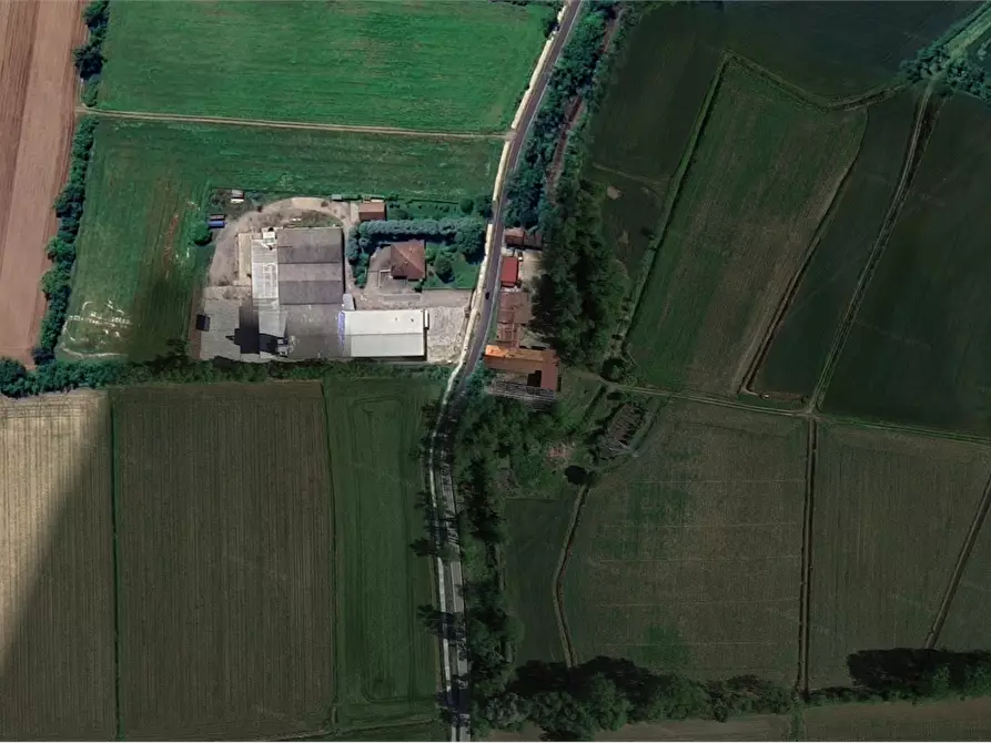 Immagine 22 di Villa in vendita  in Via Venticinque Aprile a Ozzero