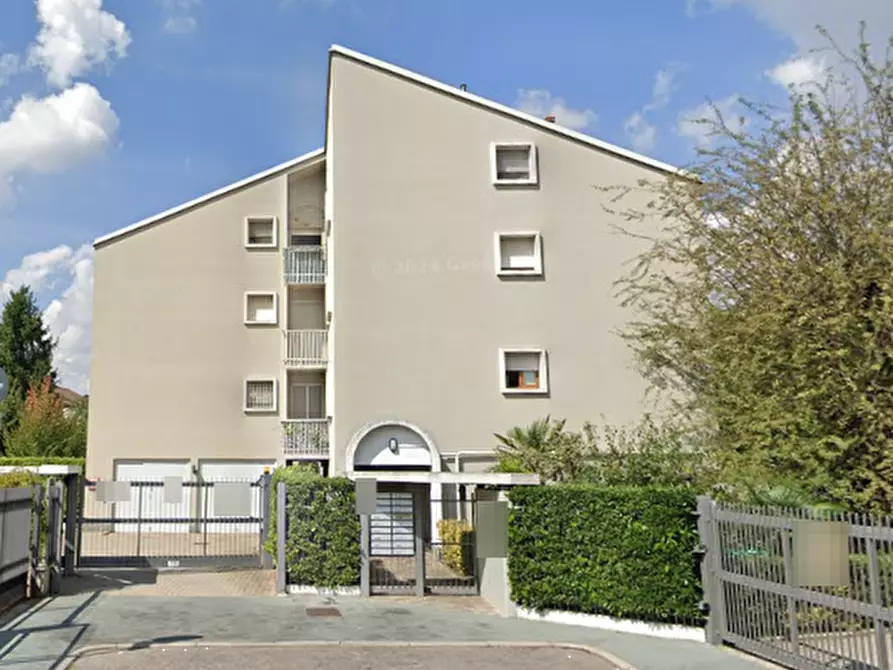 Immagine 1 di Appartamento in vendita  in Via Bainsizza a Legnano