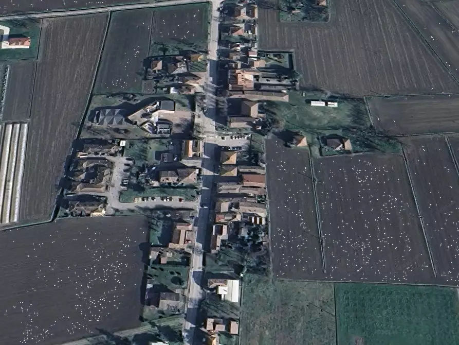 Immagine 10 di Appartamento in vendita  in via Amedeo Govoni a San Pietro In Casale