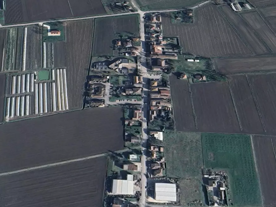 Immagine 11 di Appartamento in vendita  in via Amedeo Govoni a San Pietro In Casale