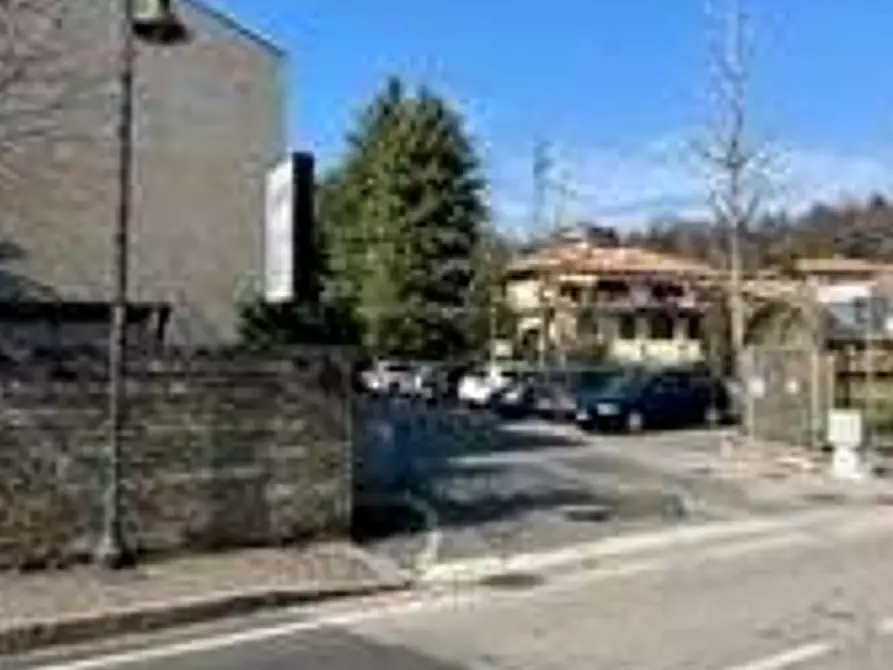 Immagine 7 di Negozio in vendita  in Via XXIV Maggio a Viganò