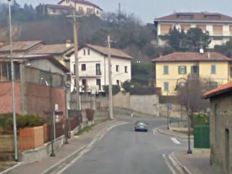 Immagine 21 di Negozio in vendita  in Via XXIV Maggio a Viganò