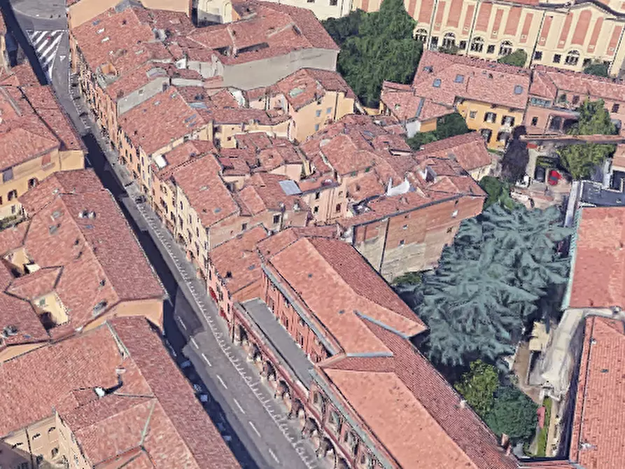 Immagine 9 di Negozio in vendita  in Via Zamboni  a Bologna