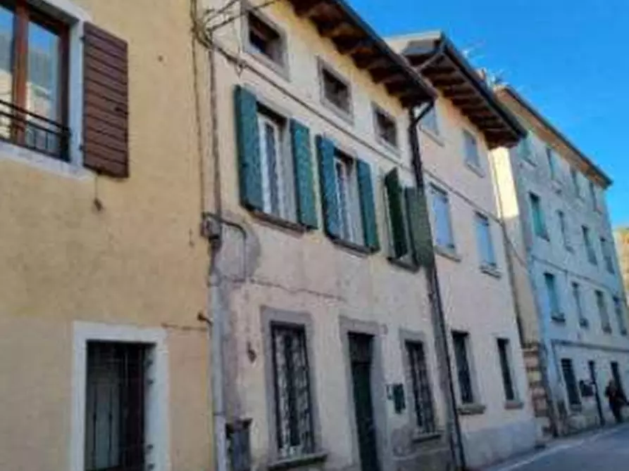 Immagine 1 di Porzione di casa in vendita  in  Via Mantovana a Castelnuovo Del Garda